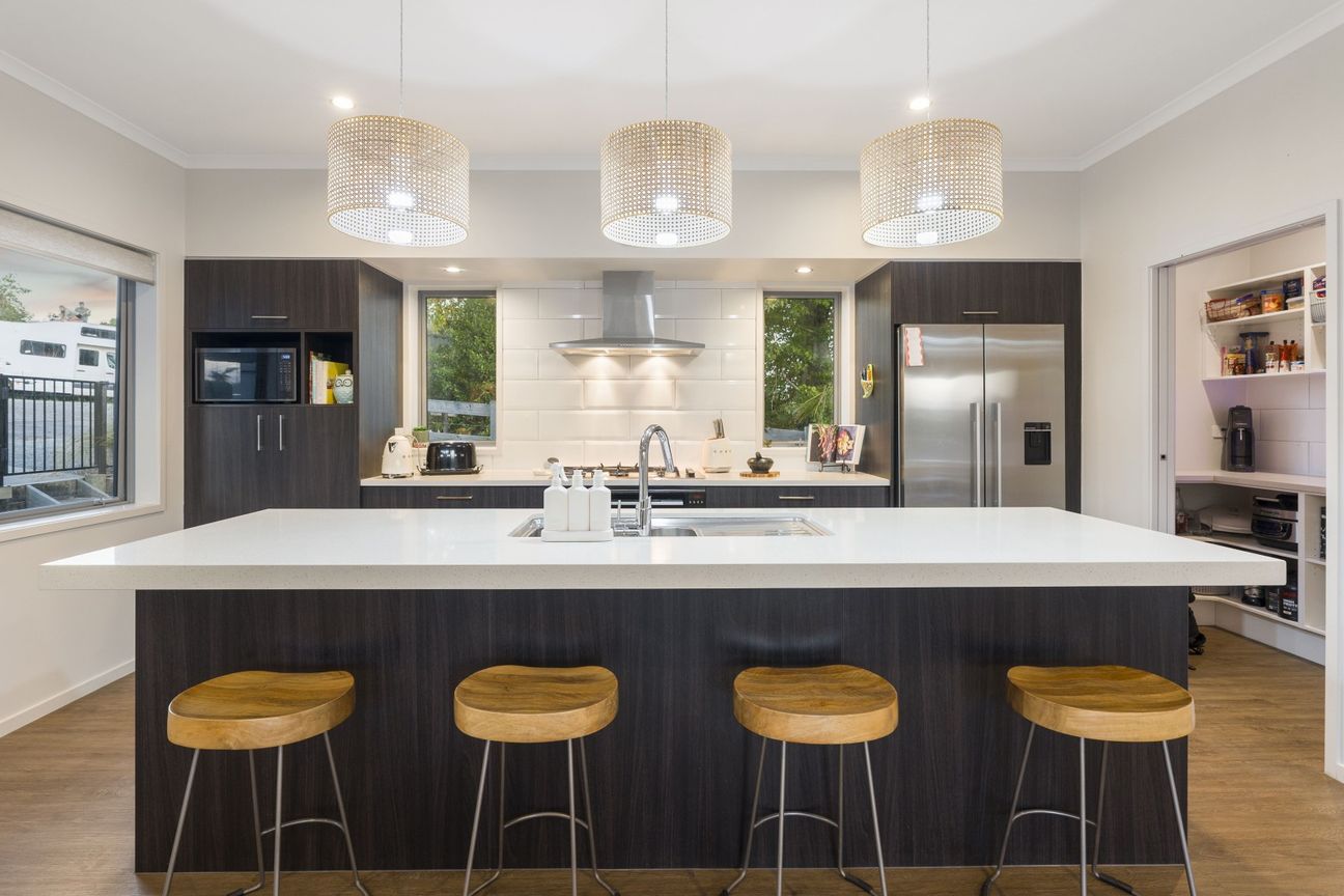 Solid home - seriously for sale! - Aanzicht 3
