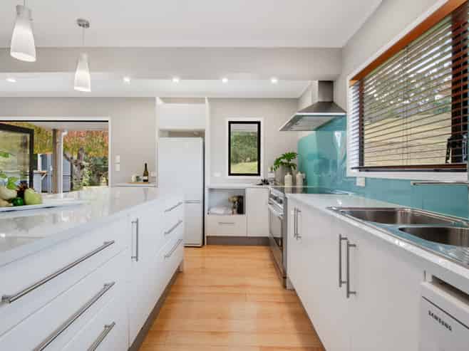 139 Whitehills Road, Wainui