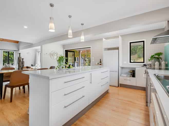 139 Whitehills Road, Wainui