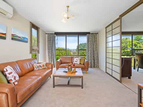 1 Shearwater Street, One Tree Point