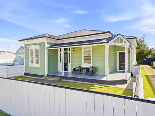 76 Bell Street, Whanganui Central