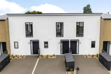 43 Pipi Place, Levin