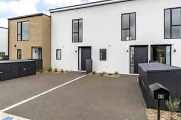 43 Pipi Place, Levin