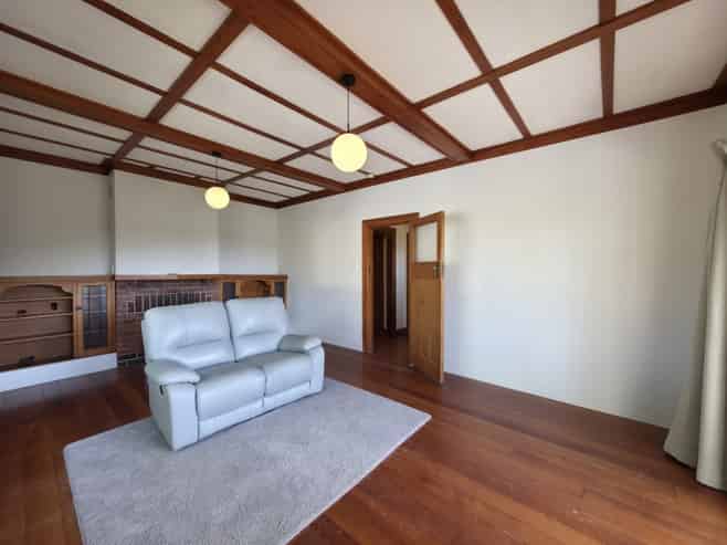 2 Harvey Road, Napier Hill