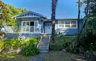 2 Harvey Road, Napier Hill