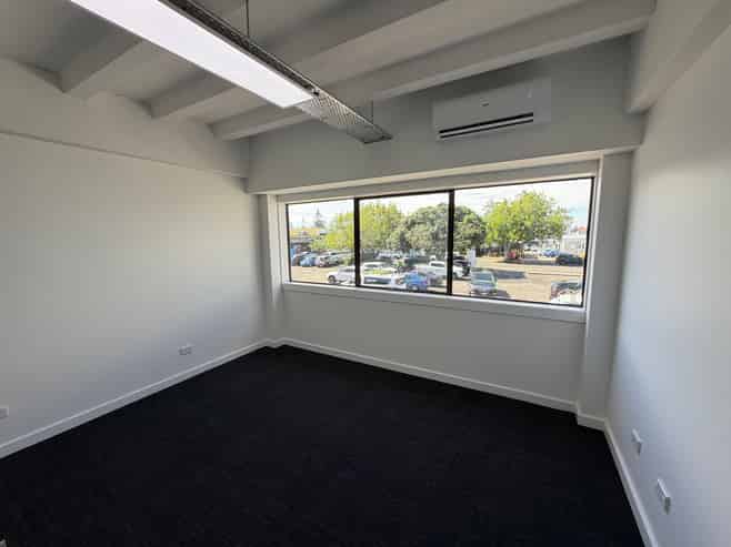 Small Office in Fully Refurbished Building