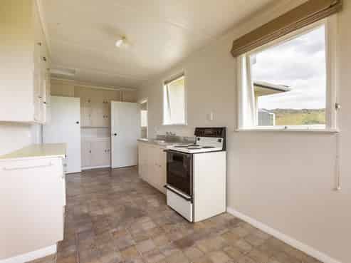 194 River Road, Kumeroa