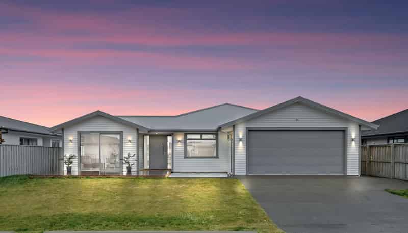 12 Marangai Drive, Pegasus