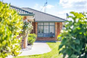 5 Locksley Lane, Hamilton East