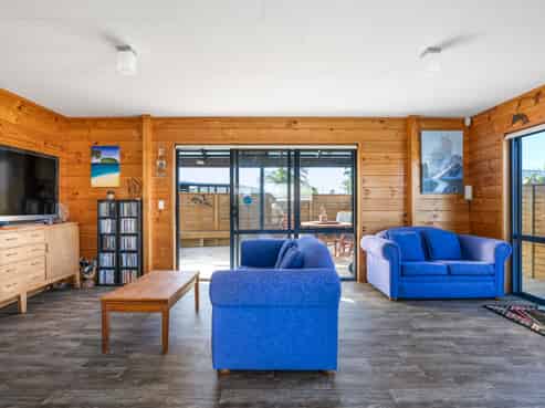 229B Ocean Road, Whangamata