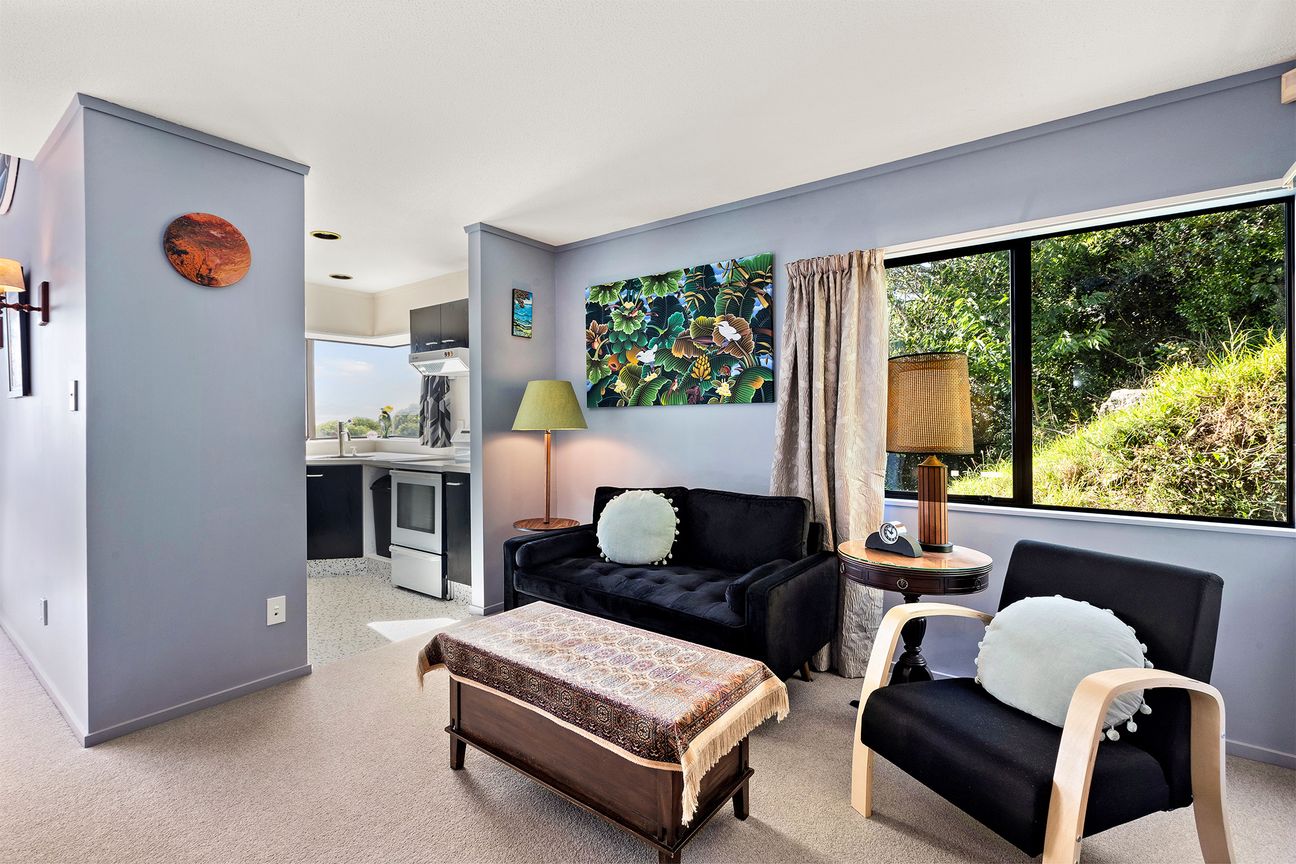 Immaculately Presented - Fabulous Views! - Bild 5