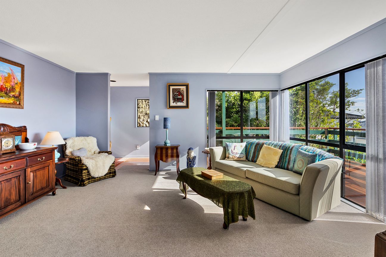 Immaculately Presented - Fabulous Views! - Bild 4