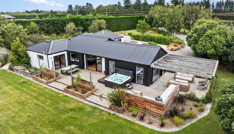 1682 Clintons Road, DARFIELD