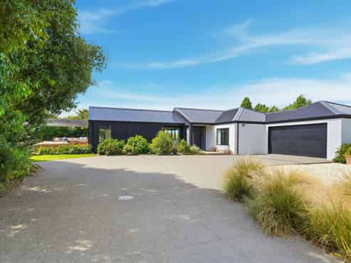 1682 Clintons Road, Darfield