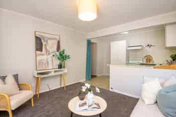 2/32 Eskdale Road, Papakowhai