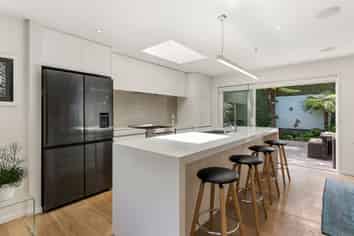 1/9 Montrose Terrace, Mairangi Bay