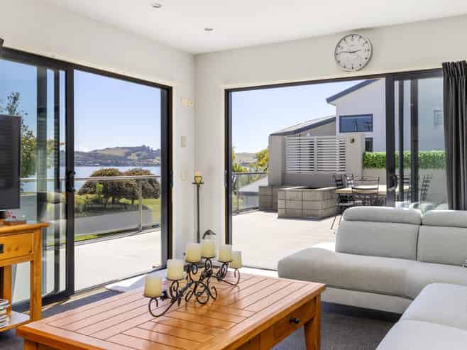 8A Chad Street, Rainbow Point