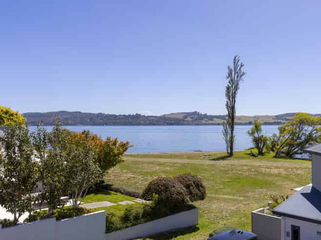 8A Chad Street, Rainbow Point