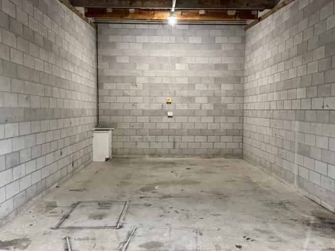 Workshop or storage unit off Fraser Street
