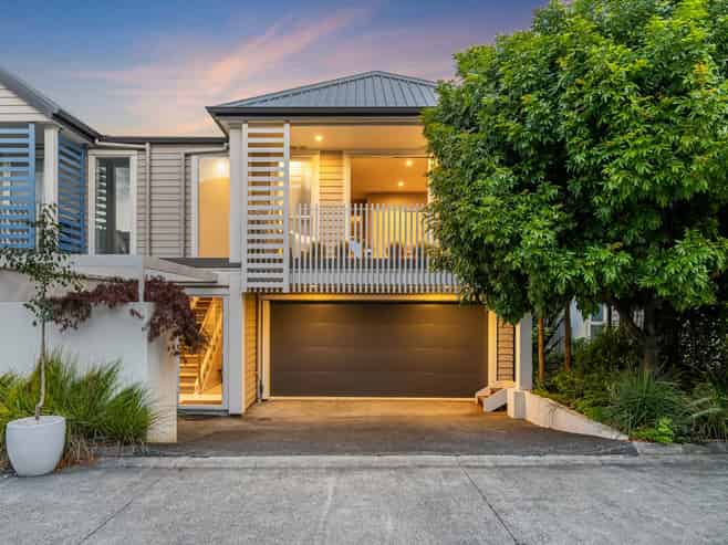 7 Stables Lane, Millwater