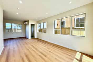 2/118 Pigeon Mountain Road, Half Moon Bay