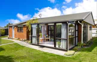 23 Buick Street, Redwoodtown