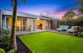 2/40 James Evans Drive, Northcote