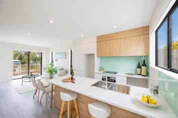 1/36 Tiroroa Avenue, Te Atatu South