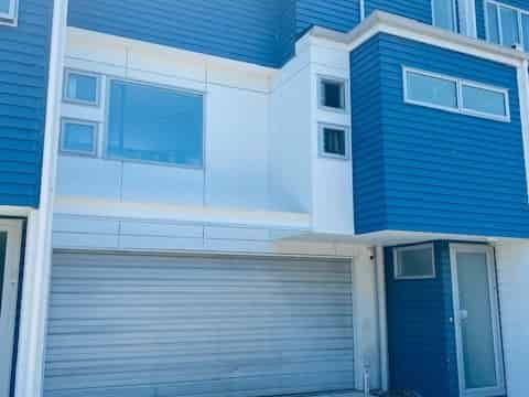 22D Packe Street, Edgeware