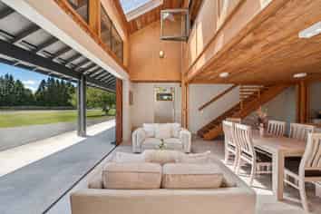 18 Scott Douglas Drive, HAMURANA