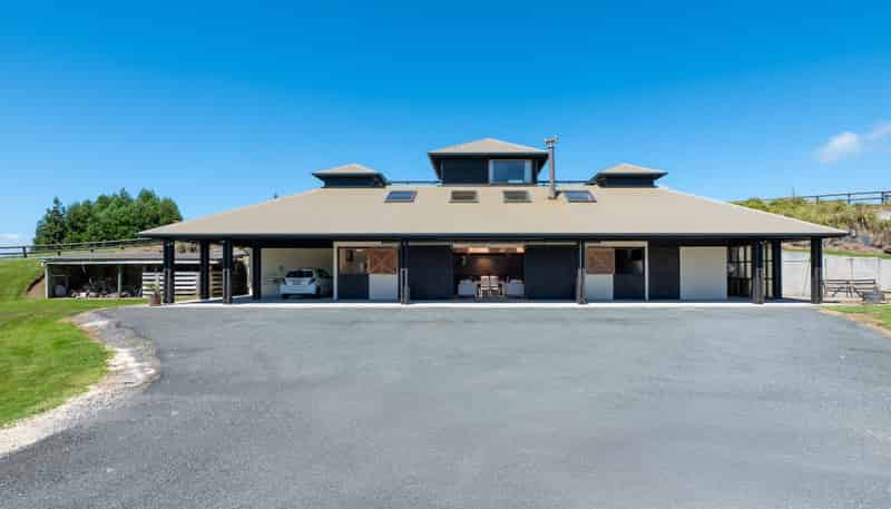 18 Scott Douglas Drive, HAMURANA