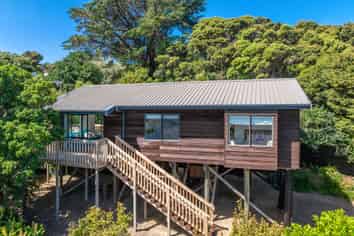 51 Frank Street, Oneroa