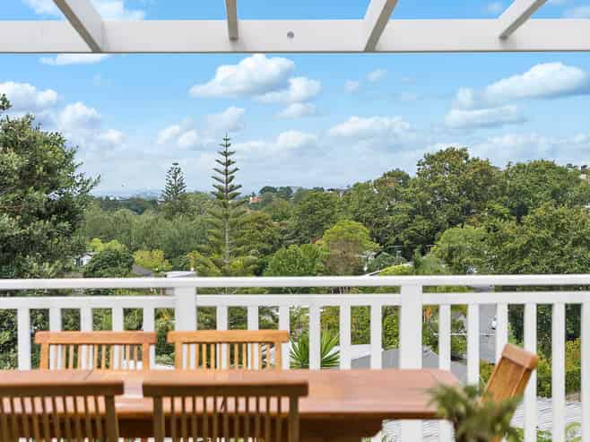 2/99 Mountbatten Avenue, Hillcrest