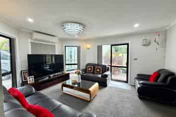 20A Wedgwood Avenue, Mangere East