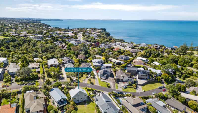 20 Peter Terrace, Castor Bay