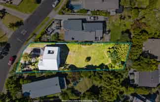 20 Peter Terrace, Castor Bay