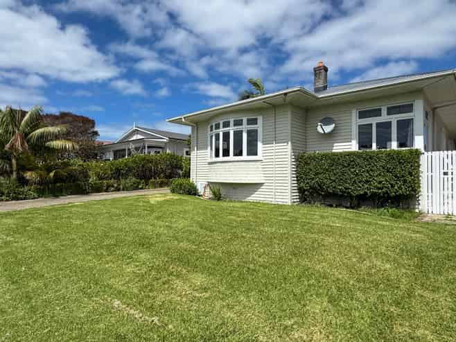 65 Aramoana Avenue, Devonport