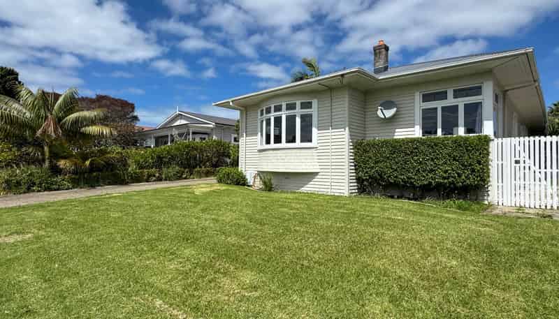 65 Aramoana Avenue, Devonport