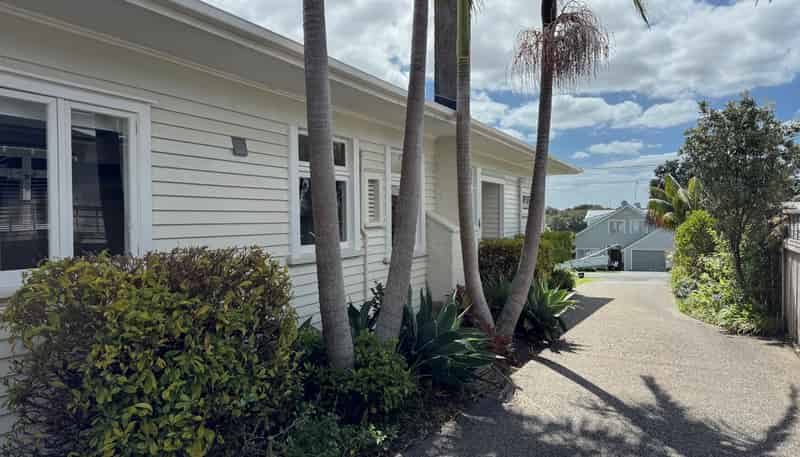 65 Aramoana Avenue, Devonport