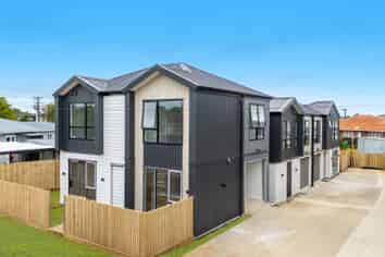 2/8 Gordon Road, Papatoetoe