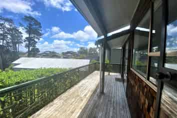 5b Himalaya Crescent, Lynfield