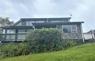 5b Himalaya Crescent, Lynfield