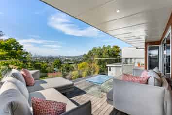 13 Sadgrove Terrace, Mount Albert