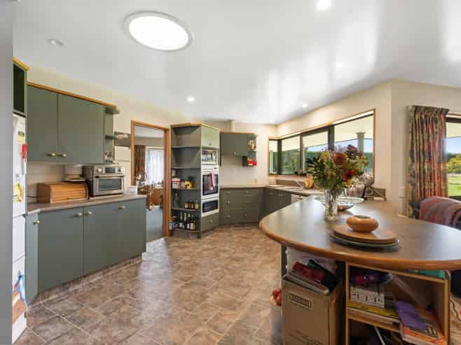 1600 Clintons Road, Darfield