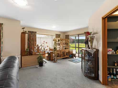 1600 Clintons Road, Darfield