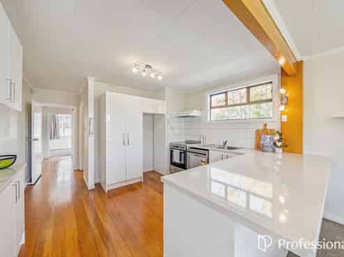 2 Churton Crescent, Taita