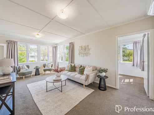 2 Churton Crescent, Taita