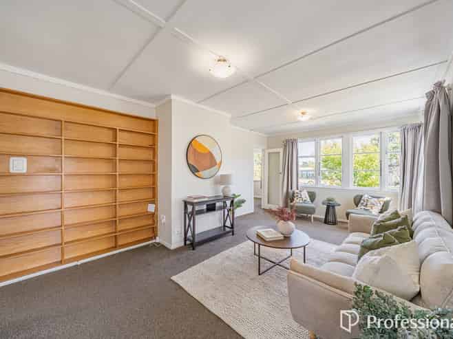 2 Churton Crescent, Taita