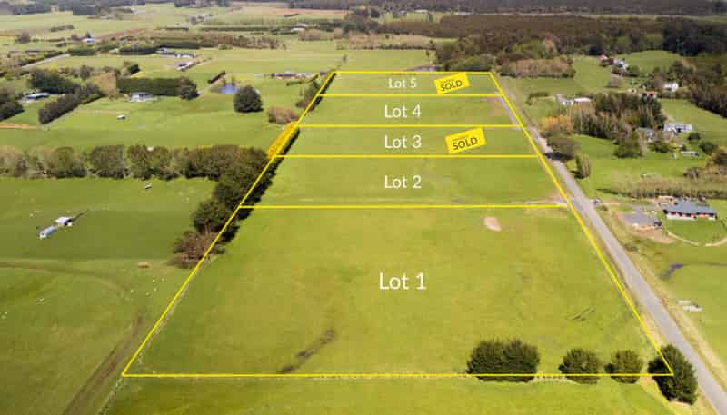 55 McKellar Road, Seaward Bush