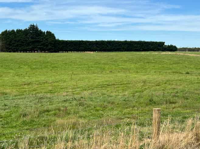 55 McKellar Road, Seaward Bush